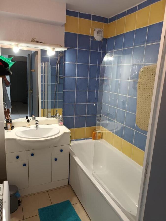 Appartement T2, Climatise, Wifi, Parking Et Piscine Prives 세테 외부 사진